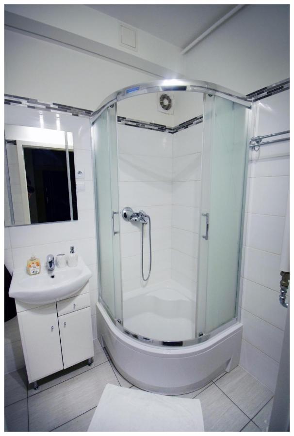 Color 24 Apartament IV Apartment Stalowa Wola Bagian luar foto