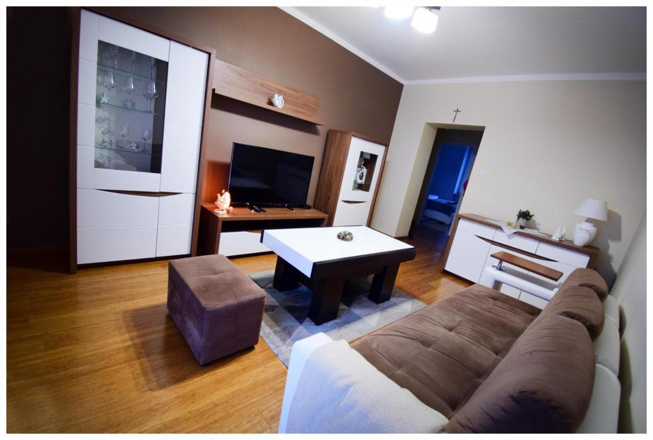 Color 24 Apartament IV Apartment Stalowa Wola Bagian luar foto